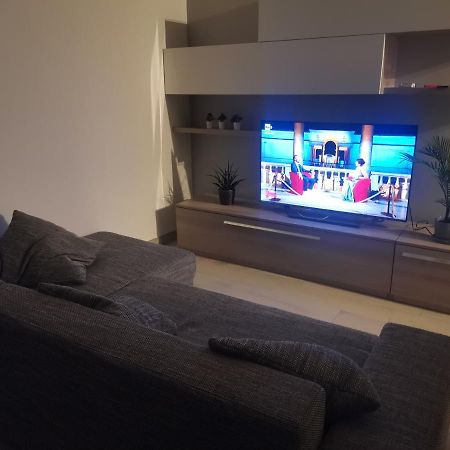 Shining House In Milan Apartman Kültér fotó