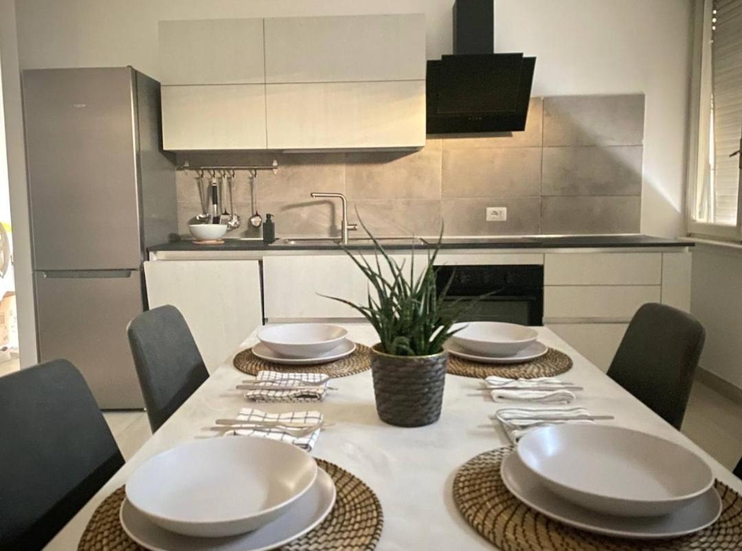 Shining House In Milan Apartman Kültér fotó