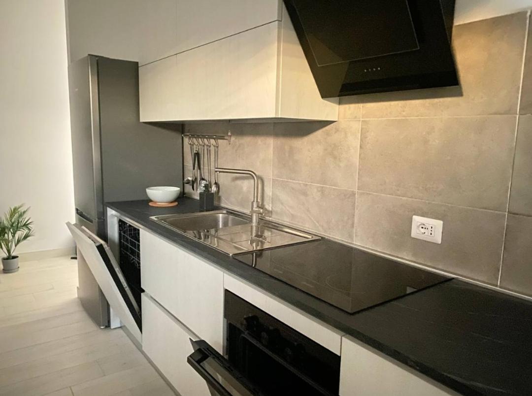 Shining House In Milan Apartman Kültér fotó